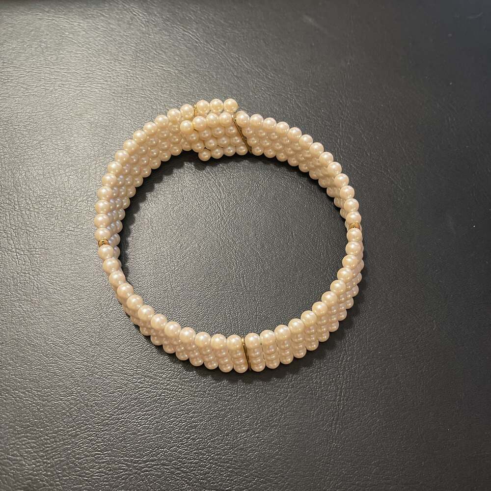 Elegant Four-Strand Faux Pearl Choker Necklace